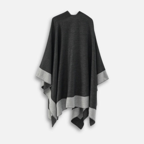 Cape poncho femme bicolore noir et gris avec passant de maintien, vue de face