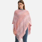 Cape poncho femme coton rose chiné col roulé franges tricot porté de face
