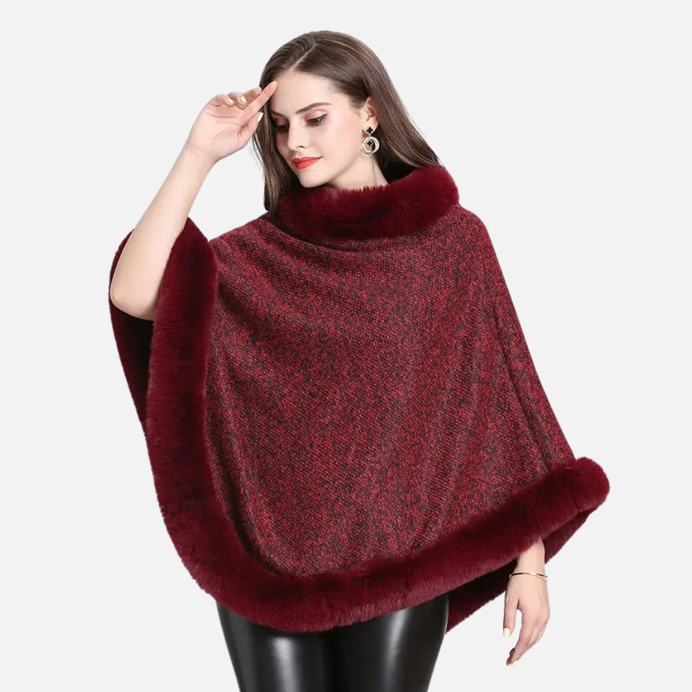 Cape poncho femme bordeaux col montant avec bords fourrure, portée de face sur fond blanc