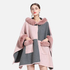 Cape poncho femme bicolore rose et gris avec capuche et col en fourrure