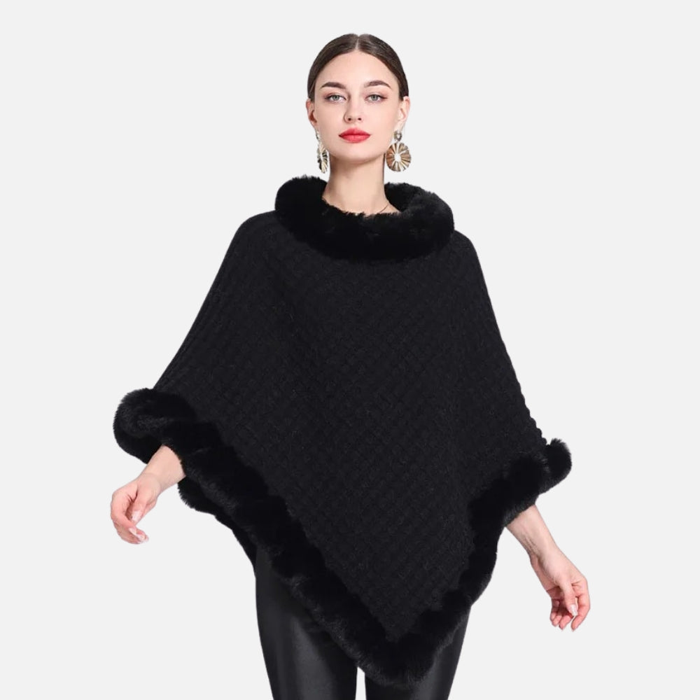Cape poncho femme noire col fourrure maille doublée avec bordure fourrure, vue de face