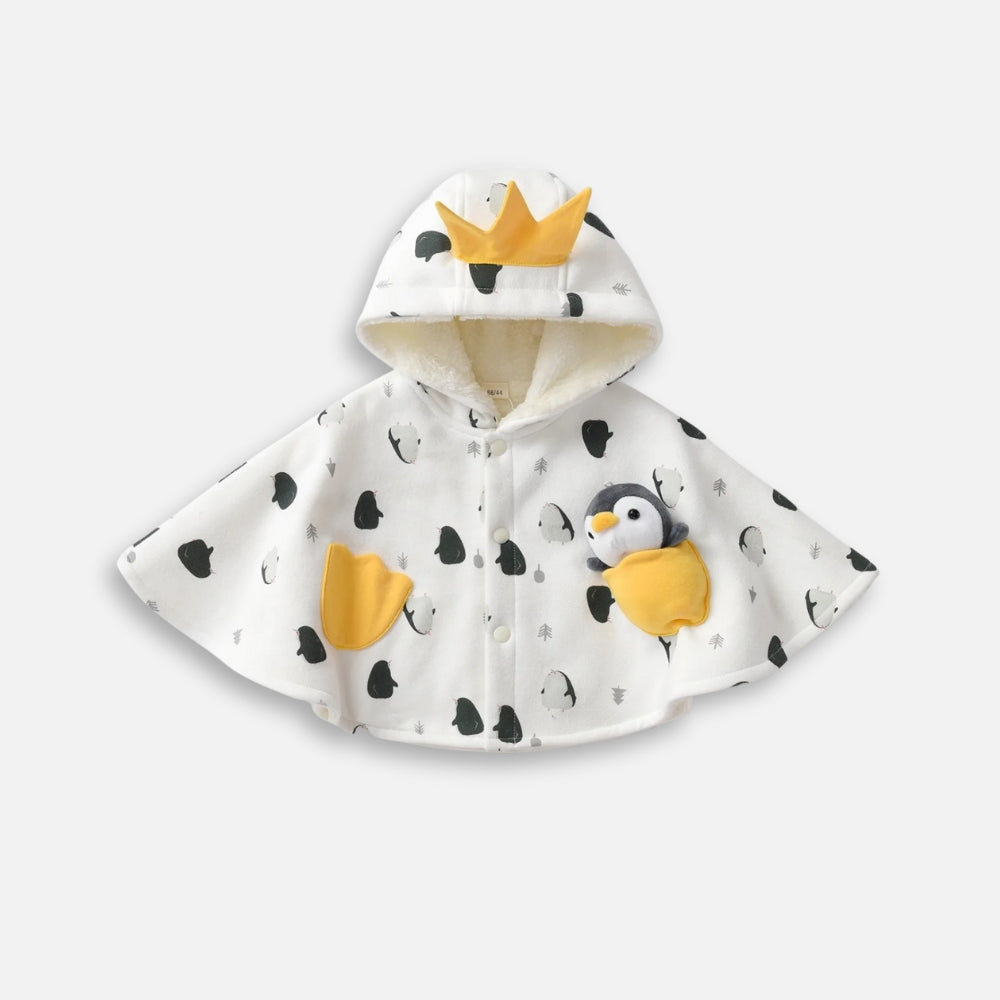 Poncho bébé blanc coton polaire capuche pingouin couronne jaune porté de face