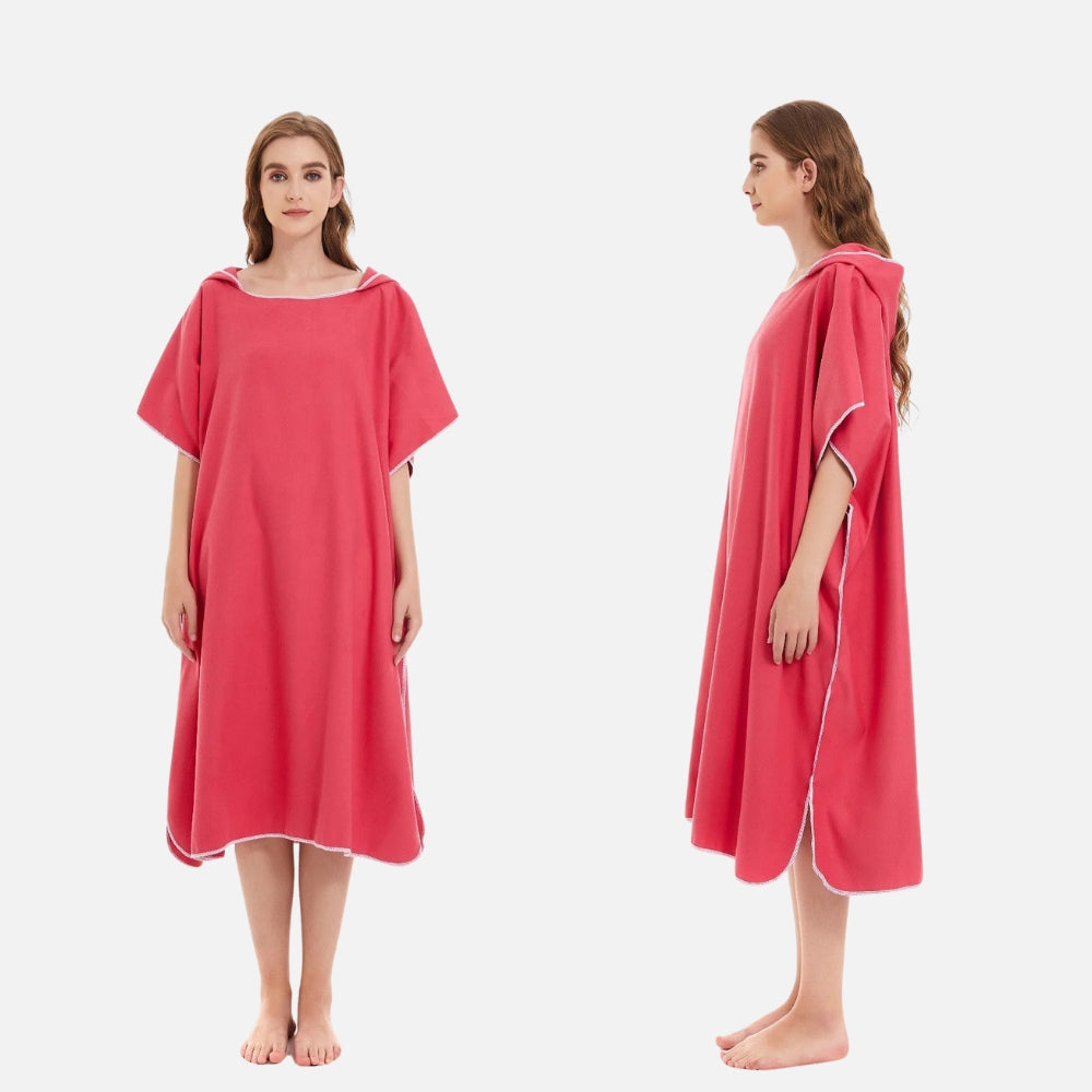 Poncho de bain microfibre rose avec capuche, vue de face et de profil, séchage rapide