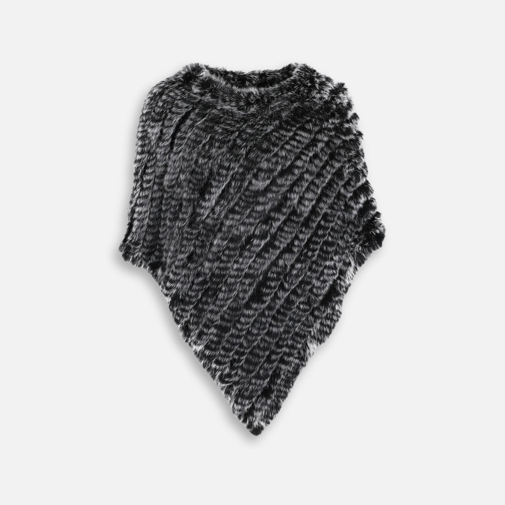 Poncho asymétrique en fourrure de lapin noir avec col montant, présenté à plat sur fond blanc
