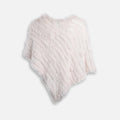 Poncho fourrure lapin blanc col rond avec pointes, présenté à plat sur fond neutre