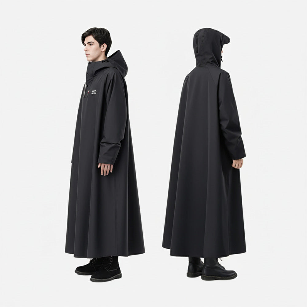 Poncho de pluie noir avec capuche et manches longues, montré de face et de dos sur mannequin