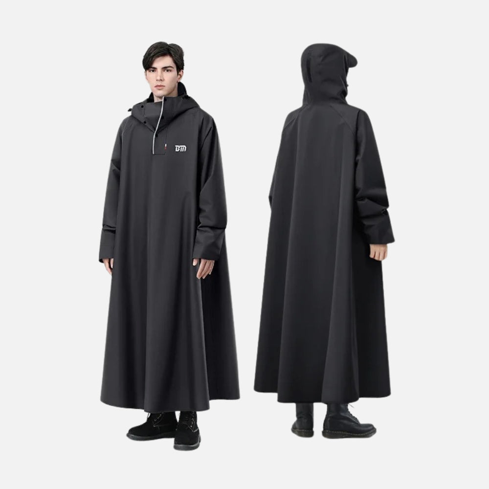 Poncho pluie noir polyester avec capuche et manches longues, vues de face et dos sur mannequin